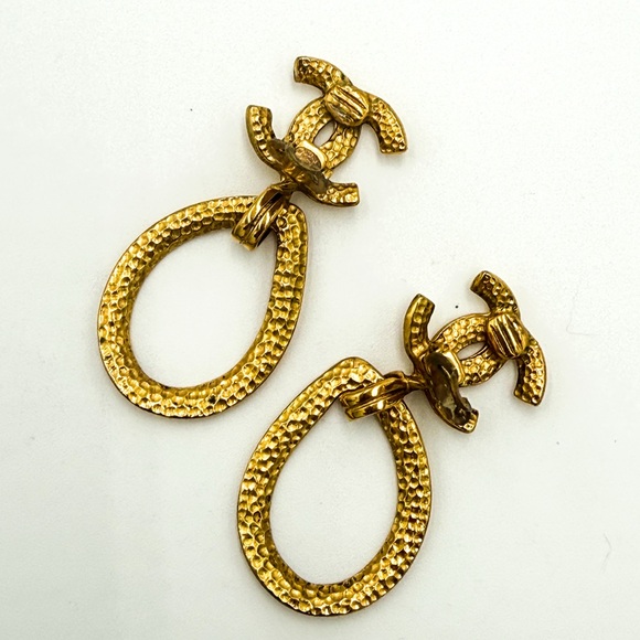 Chanel Clip On Gold Drop Earrings - Picture 4 of 5